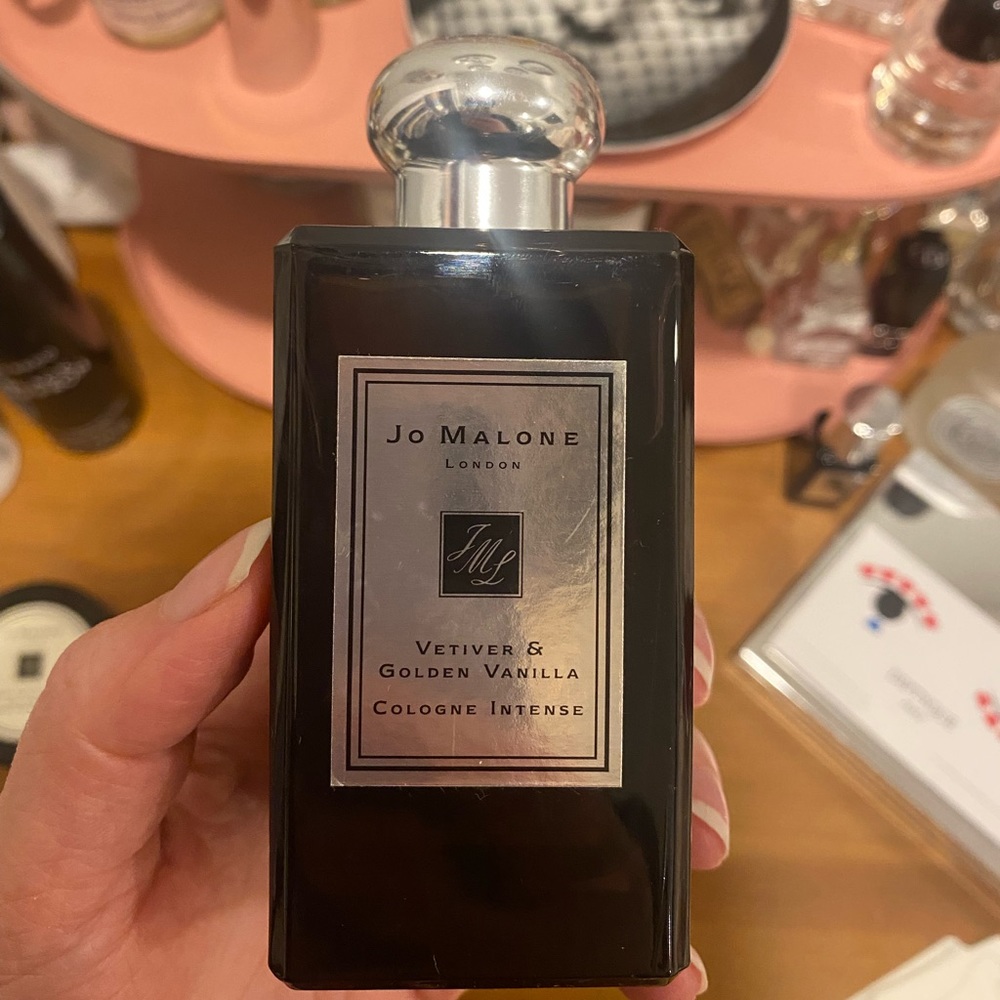 Jo Malone Black Vetiver & Golden Vanilla Cologne Intense Bottle